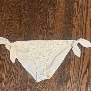 3/$15 Aerie Cream Lace Bikini Bottoms